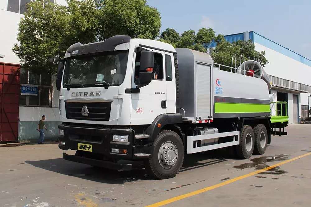 重汽汕德卡16-18立方多功能抑尘车