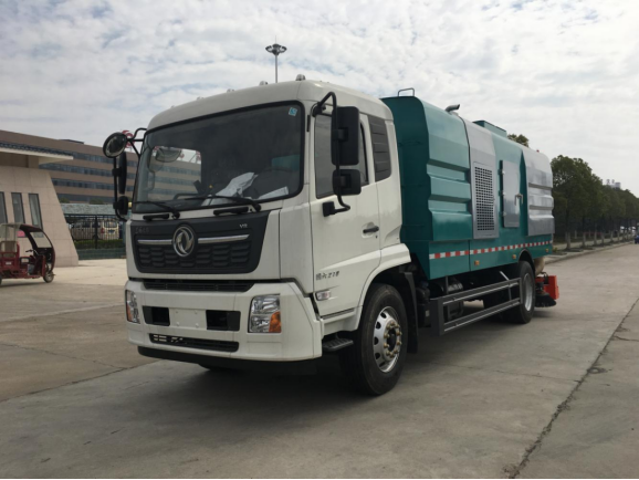 东风天锦10立方清扫吸尘车