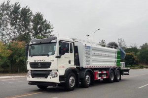 重汽豪沃31吨多功能抑尘车